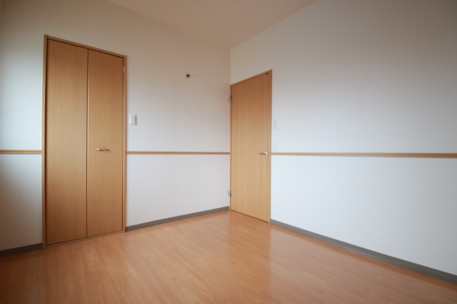 居室・リビング　別部屋の写真です。※現状優先