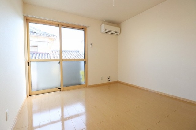 居室・リビング　ＬＤＫ１０．５帖　２０２