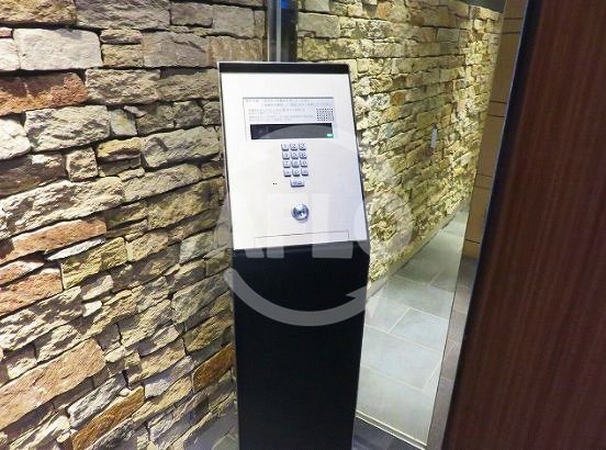 セキュリティ　ラシュレエグゼ難波南　エントランスオートロック