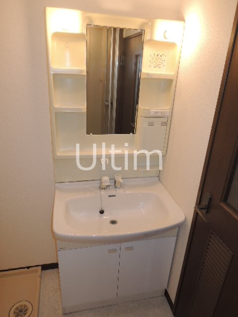 洗面設備　別部屋のお写真です。ご参考までに！