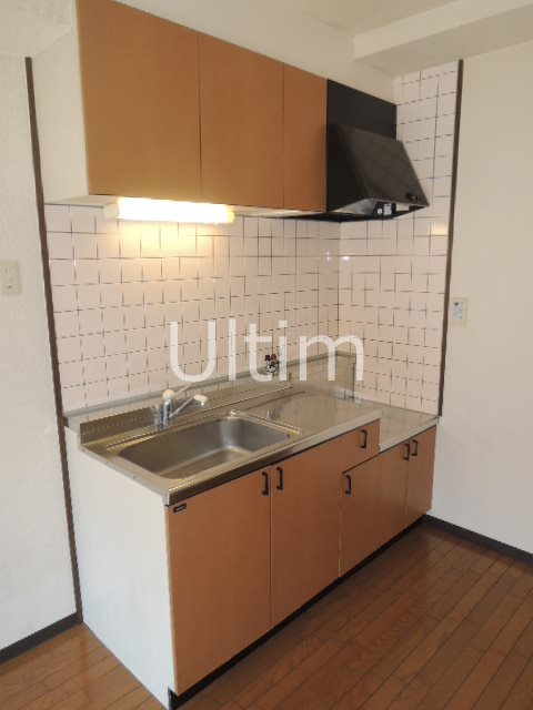 キッチン　別部屋のお写真です。ご参考までに！