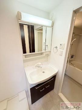 洗面設備　洗髪洗面化粧台