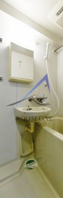 洗面設備　洗面台です。