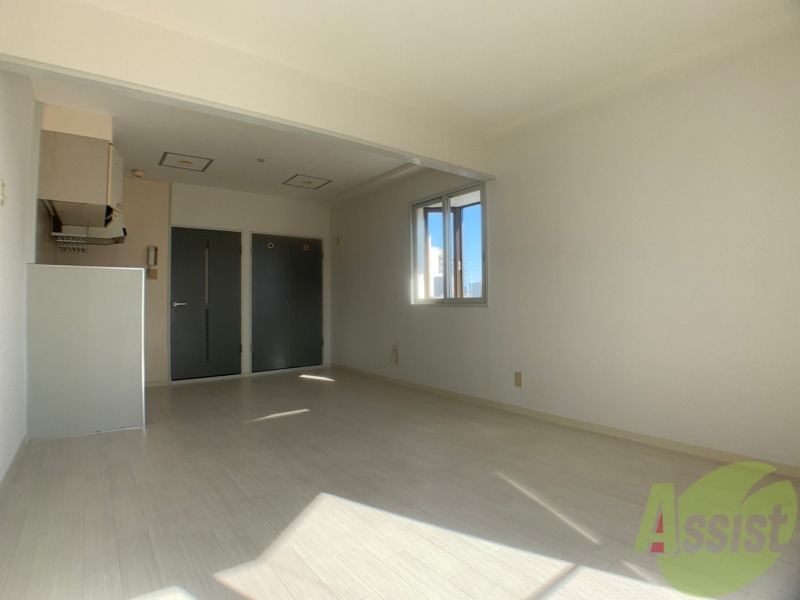 居室・リビング　広くてキレイなお部屋が広がっていて、充実した生活が送れそう。