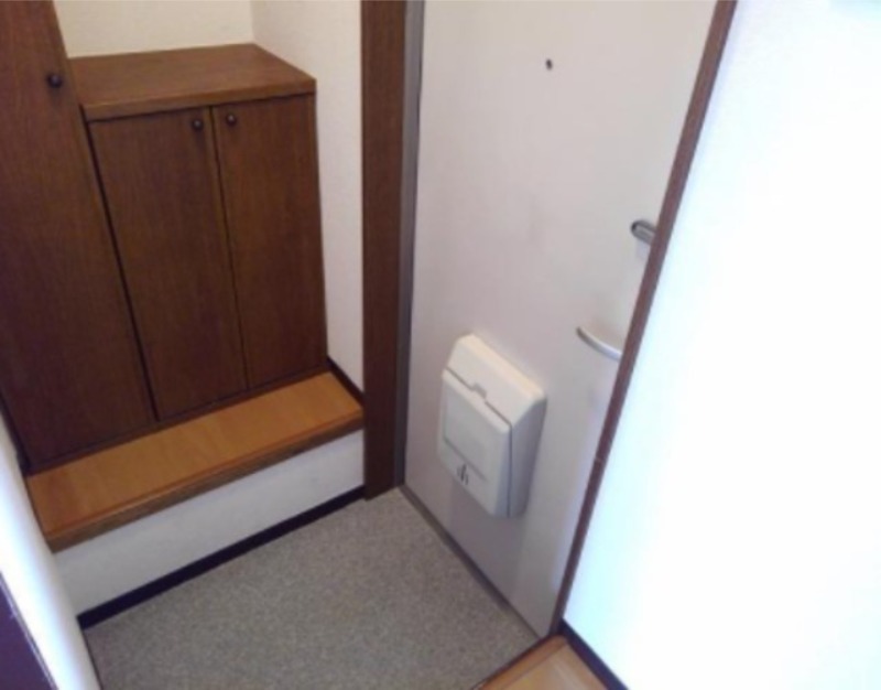 玄関　図面と現状に相違がある場合には現状を優先