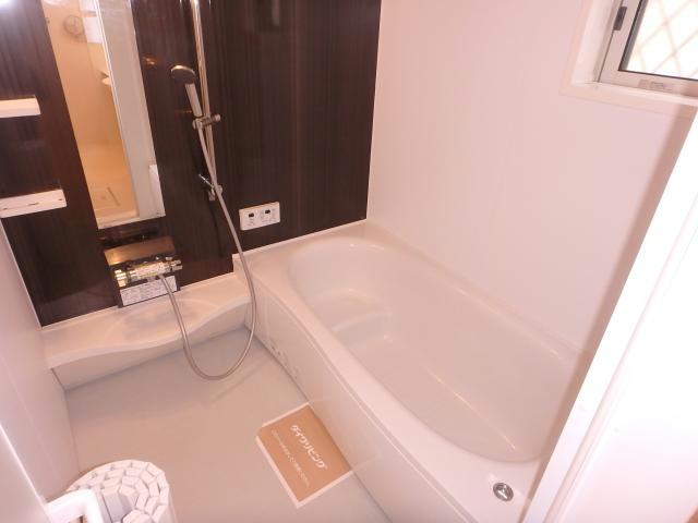 バス・シャワールーム　同型101