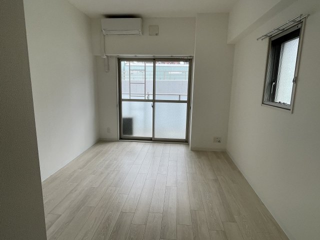 居室・リビング　ゆったり過ごせる居間です