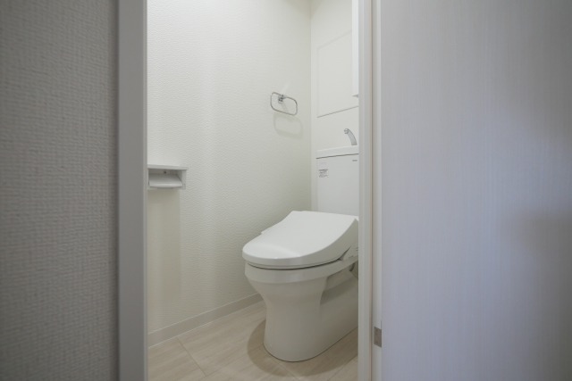 トイレ　トイレ