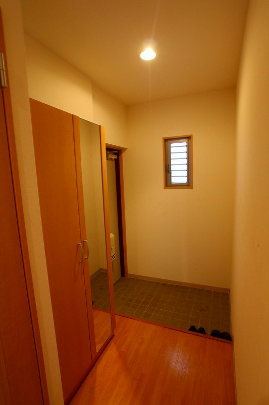 玄関　※他部屋参照