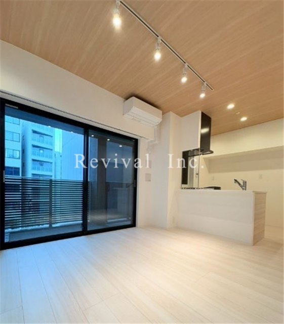 居室・リビング　床暖房完備のリビング空間ですね