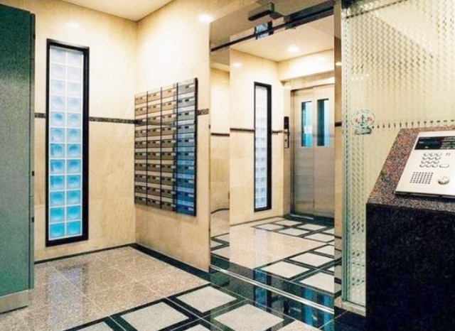 エントランス　エントランス