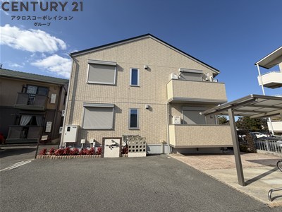 建物外観　敷地内に駐車場あります！