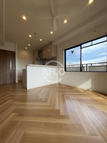 居室・リビング　クリアクレセント住之江　リビング