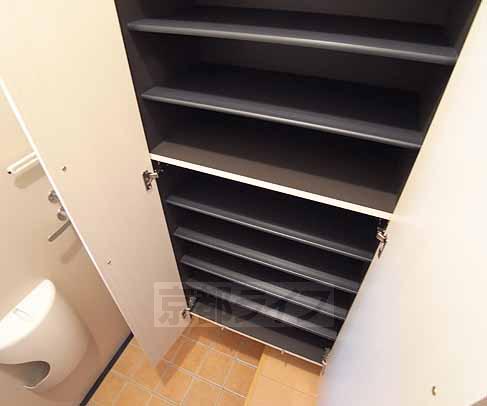 収納　たくさん入る靴箱です。