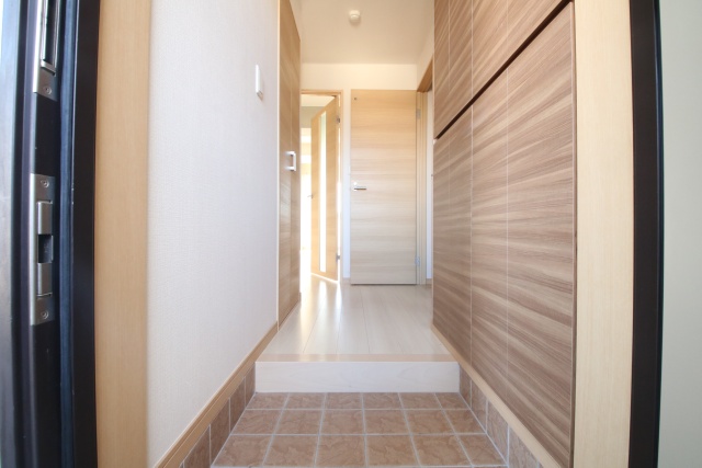 玄関　※別室の参考写真の為、現況優先です。