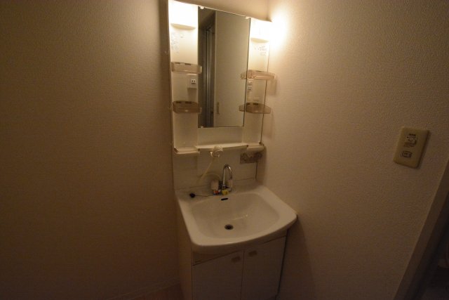 洗面設備　独立洗面化粧台付きでおすすめです！