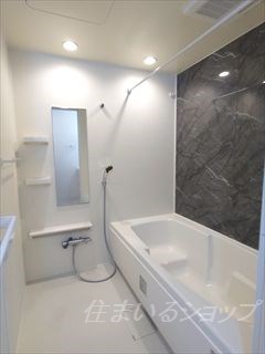 バス・シャワールーム　ゆったり１坪の浴室、追い焚き・浴室暖房乾燥機あり