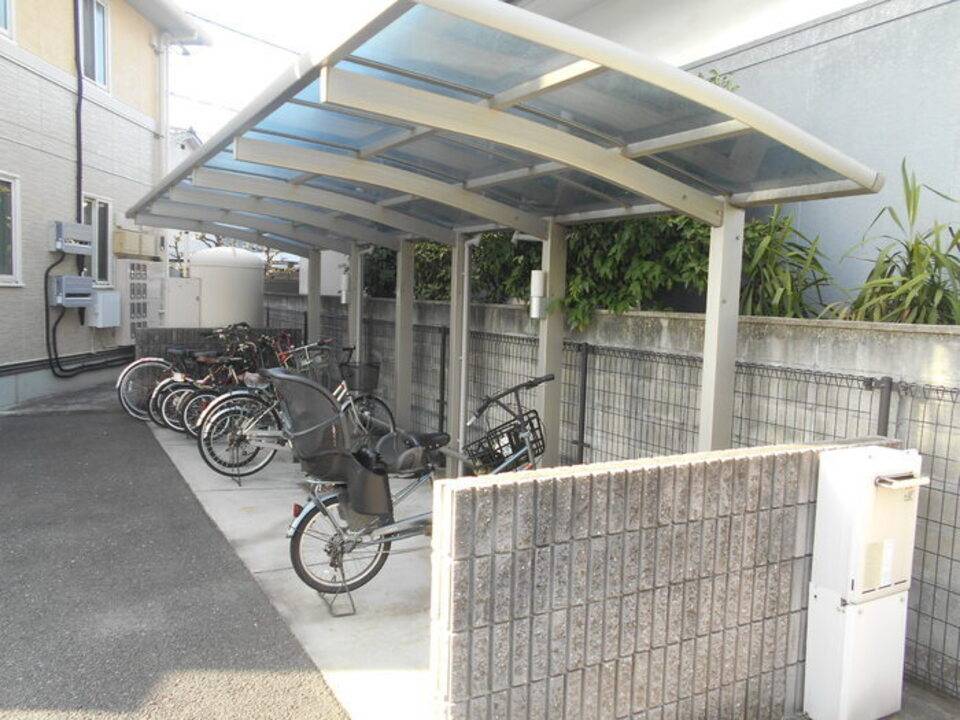 駐車場　駐輪場