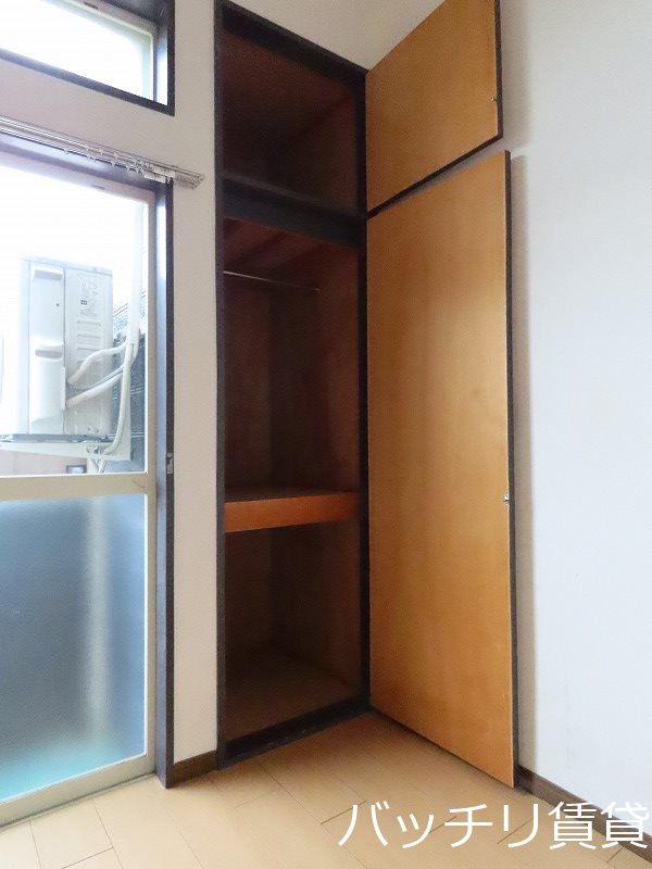 収納　別号室タイプの為、現状を優先致します。