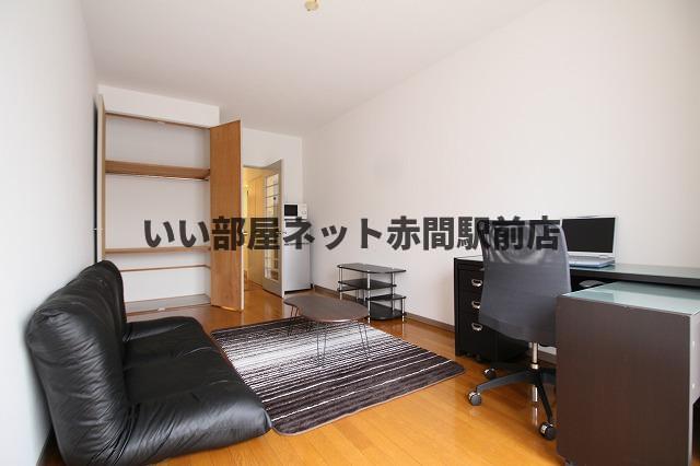 居室・リビング　使いやすい居間です