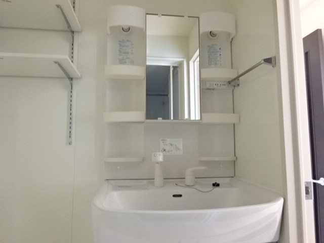 洗面設備　同間取り別部屋の参考写真です