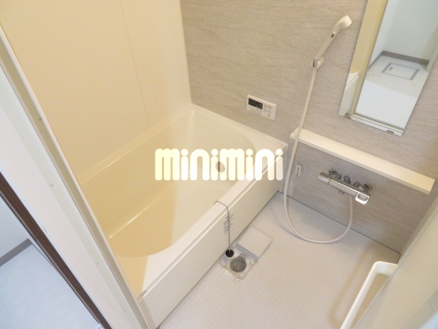 バス・シャワールーム　追い焚きバス