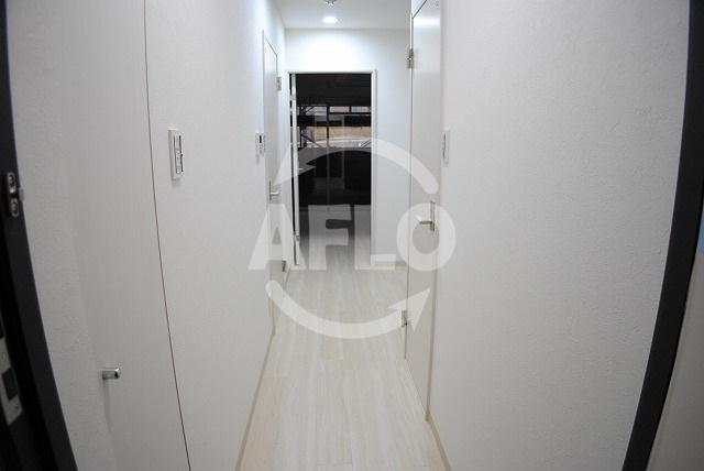 玄関　ウエンズ東心斎橋　玄関