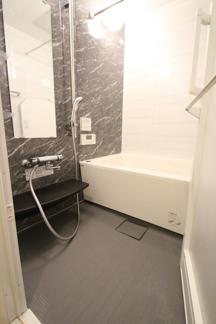 バス・シャワールーム　※別室の参考写真の為、現況優先です。