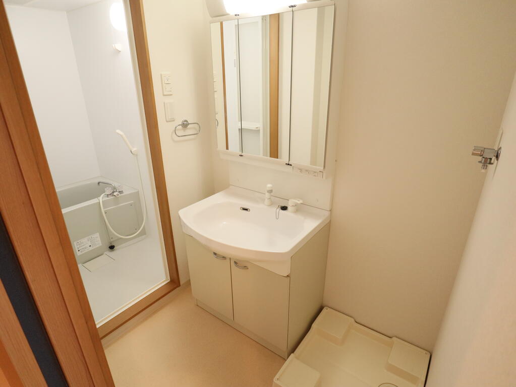 洗面設備　洗面台・洗濯機置場