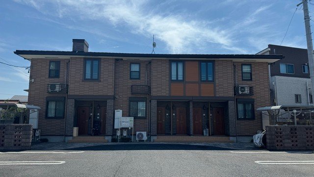 建物外観　落ち着いた雰囲気の外観です