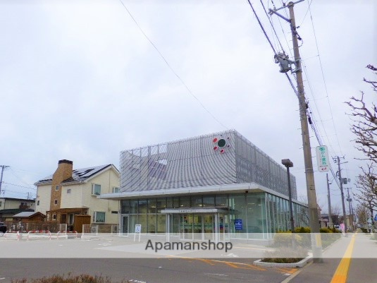 銀行　北都銀行秋田西支店（銀行）まで724m