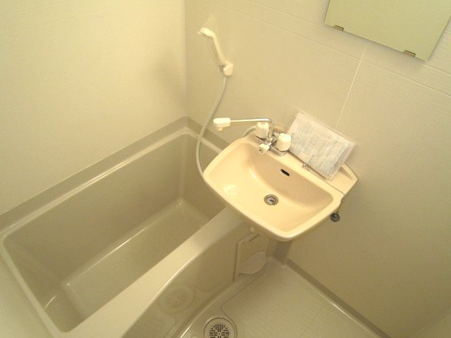 バス・シャワールーム　別部屋参考写真