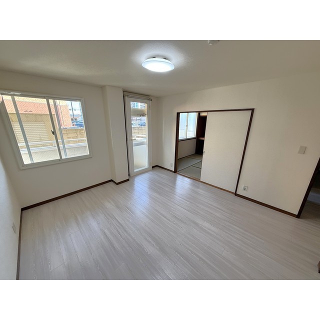 居室・リビング　ゆったり過ごせる居間です