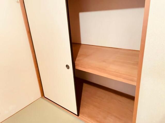 収納　※写真は別部屋です