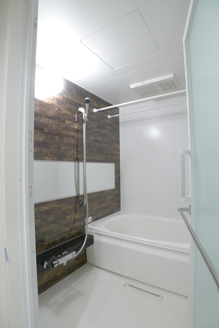 バス・シャワールーム