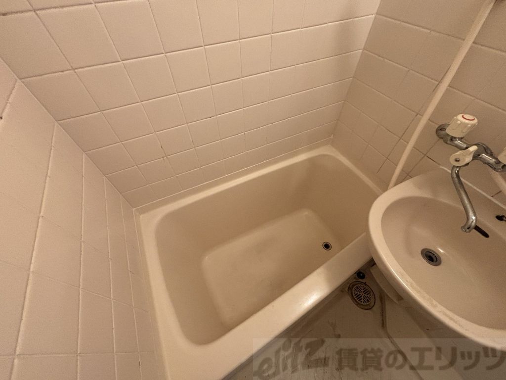 バス・シャワールーム　バス