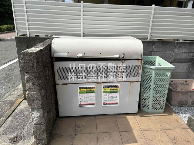 その他共有部分　蓋つきゴミ置き場有☆衛生的です♪