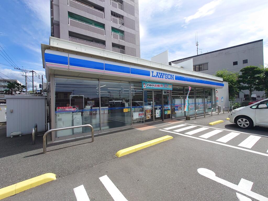 コンビニ　ローソン糸島警察署前店（コンビニ）まで450m