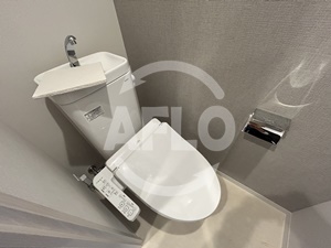 トイレ　ルフォンプログレ堺筋本町タワーレジデンス　トイレ