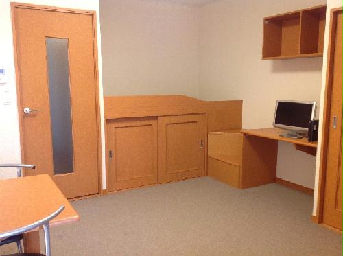 居室・リビング　家具・家電付き