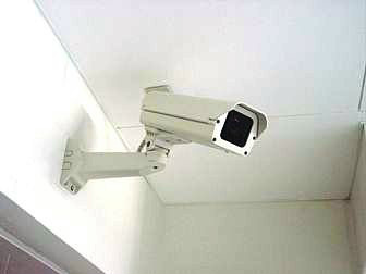 バルコニー　防犯カメラ