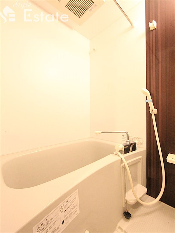 バス・シャワールーム　バスルーム