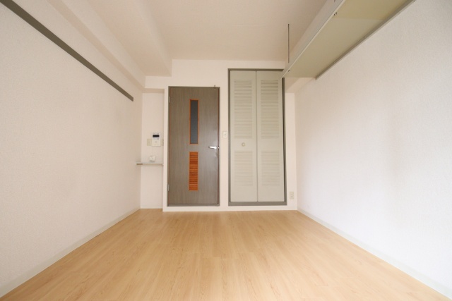 居室・リビング　※別号室の参考写真、現況優先です※