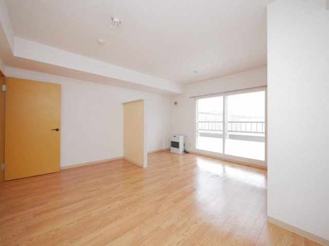 居室・リビング　日当たり良好♪