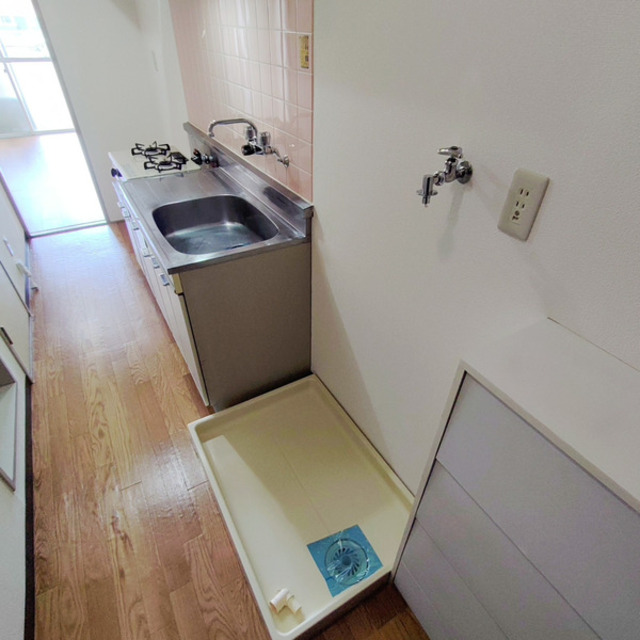 洗面設備　別部屋参考写真です