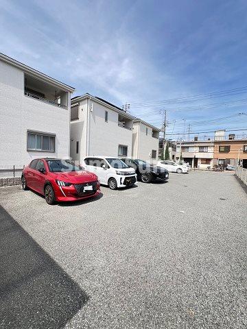 駐車場　駐車スペースもあります