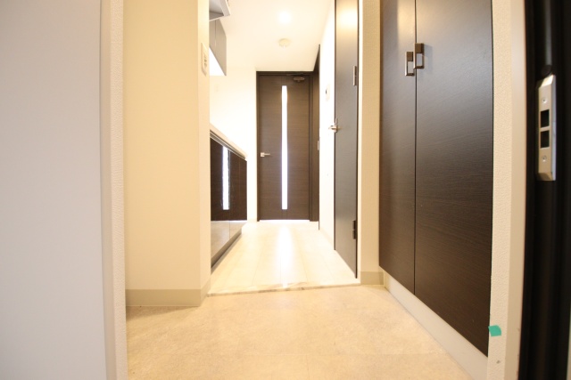 玄関　※別室の参考写真の為、現況優先です。