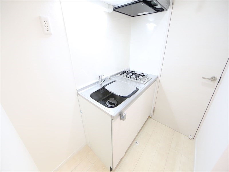 キッチン　システムキッチン（ガス2口コンロ付）