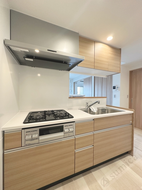 キッチン　３口システムキッチンでお料理楽しく♪♪