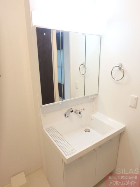 洗面設備　同仕様